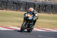 donington-no-limits-trackday;donington-park-photographs;donington-trackday-photographs;no-limits-trackdays;peter-wileman-photography;trackday-digital-images;trackday-photos